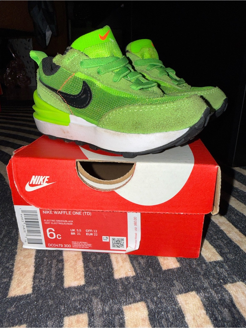 Nike Kids Green and Black Waffle One Sneakers
